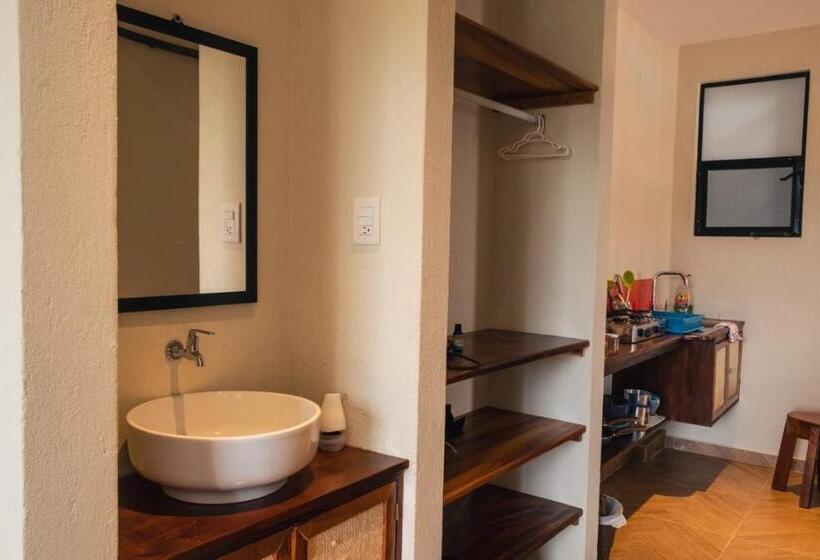 标准间带阳台, Coccoloba Guest House