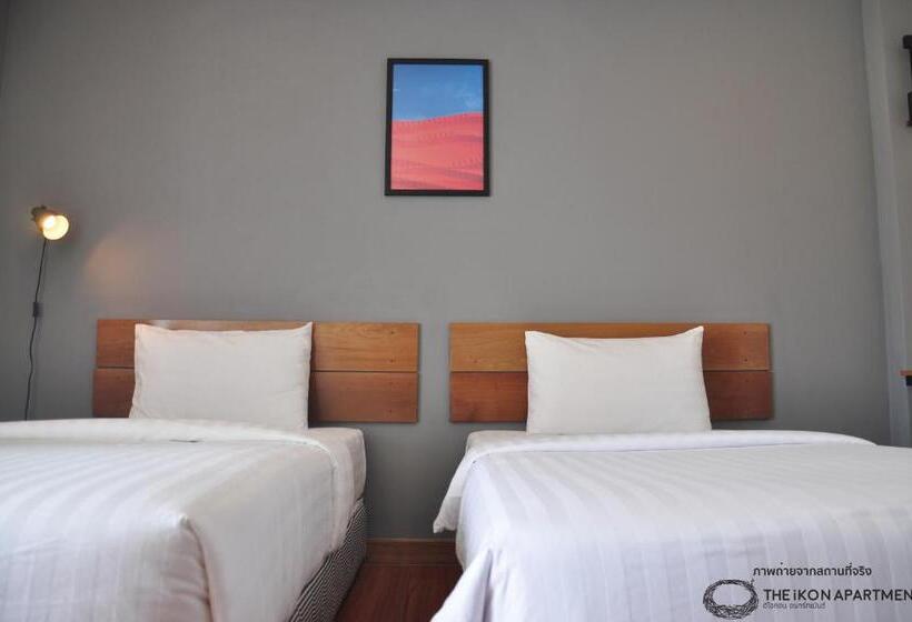 דירת חדר, The Ikon Apartment