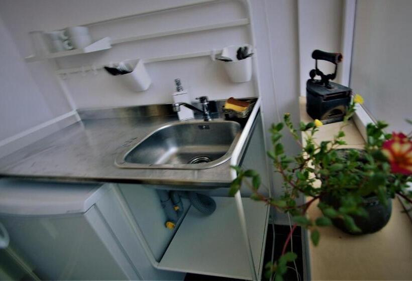 غرفة قياسية, Casa Ado