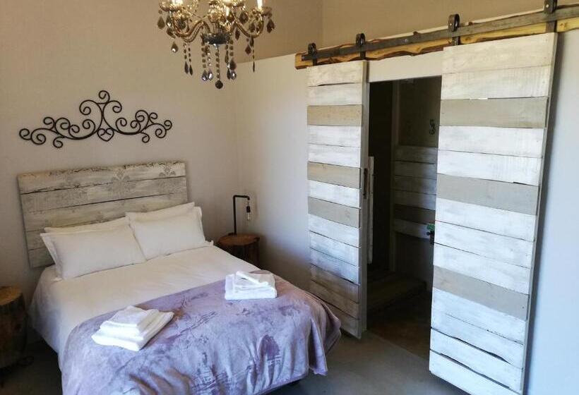 スタンダードルーム, Asher Stable Stay