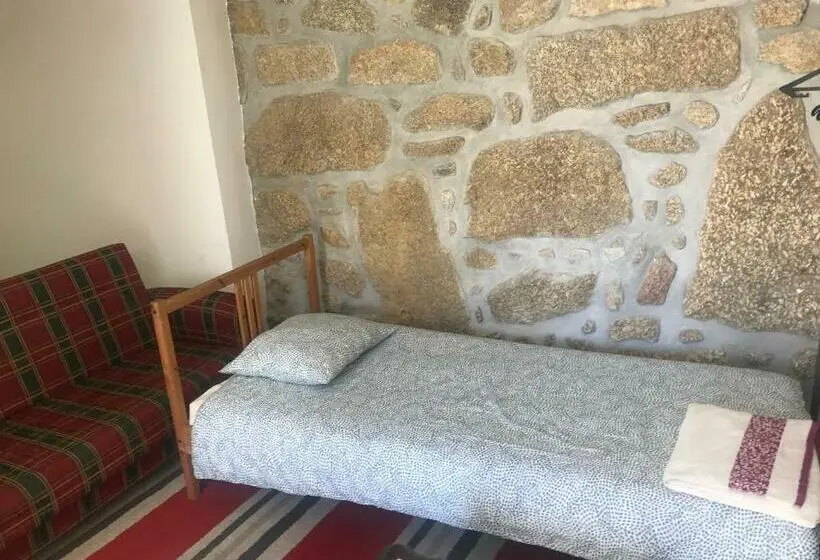コンフォートトリプルルーム, Casa Das Pombas