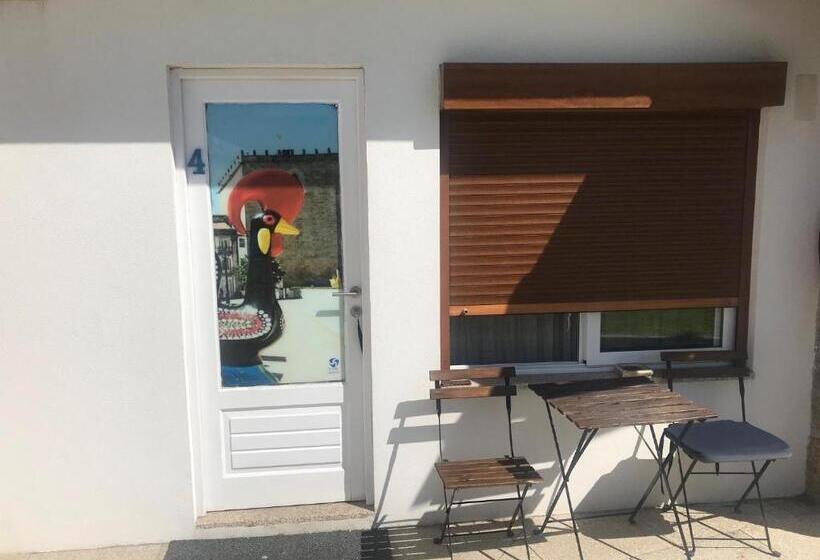 חדר קומפורט לשלושה, Casa Das Pombas