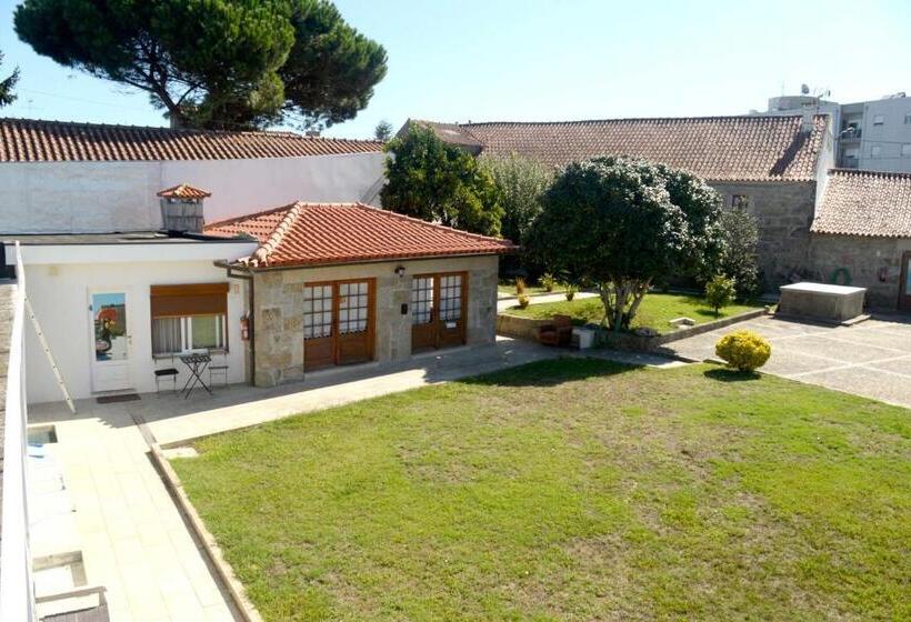 חדר קומפורט לשלושה, Casa Das Pombas