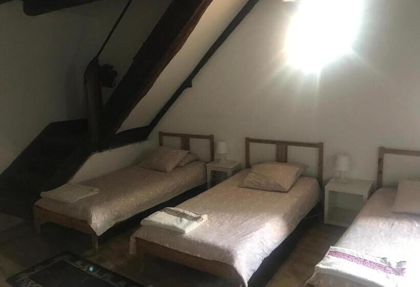 דירת שני חדרים, Casa Das Pombas