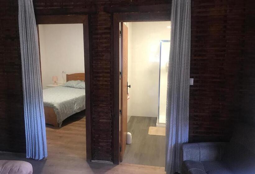 דירת שני חדרים, Casa Das Pombas