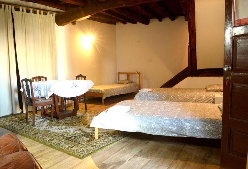 דירת שני חדרים, Casa Das Pombas