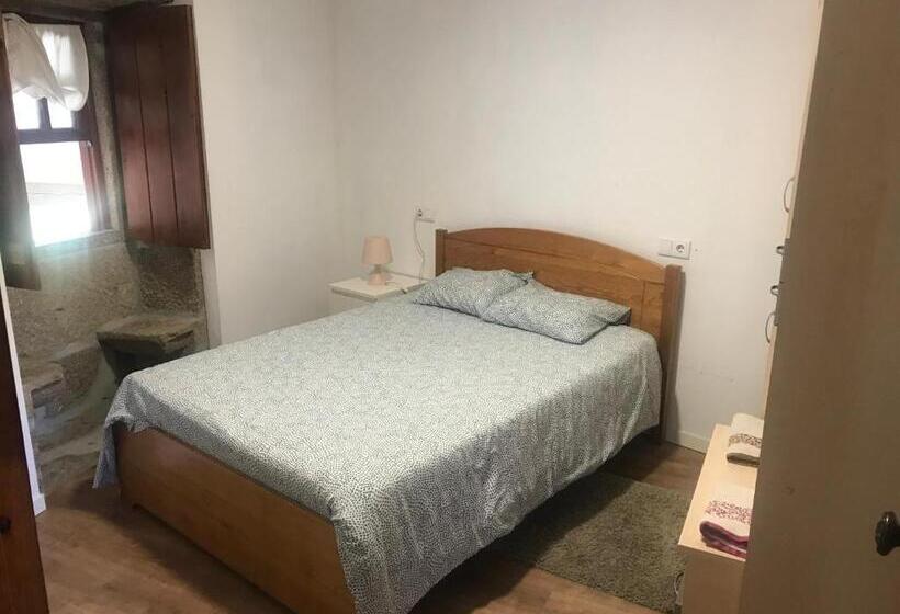 דירת שני חדרים, Casa Das Pombas