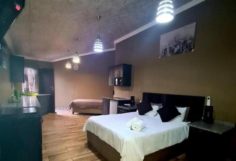 Семейный Номер Deluxe, Palm Inn Guesthouse