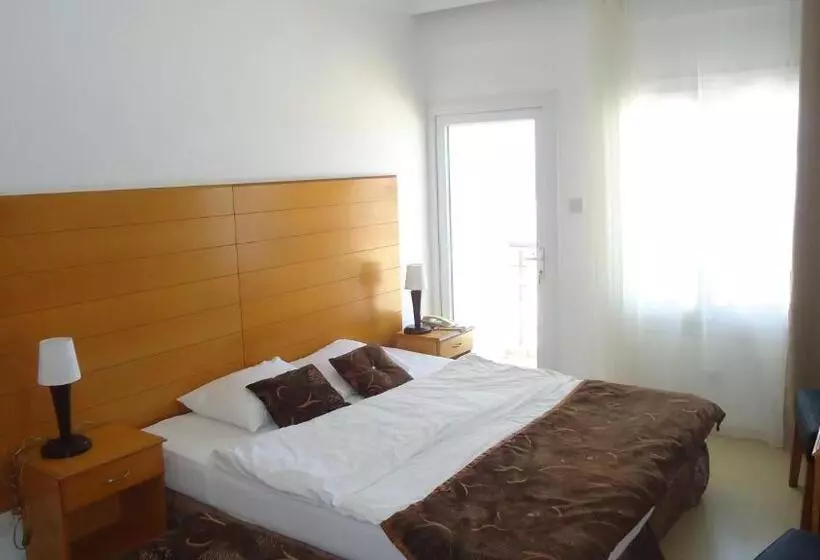 اتاق لوکس, Ada Beach Hotel