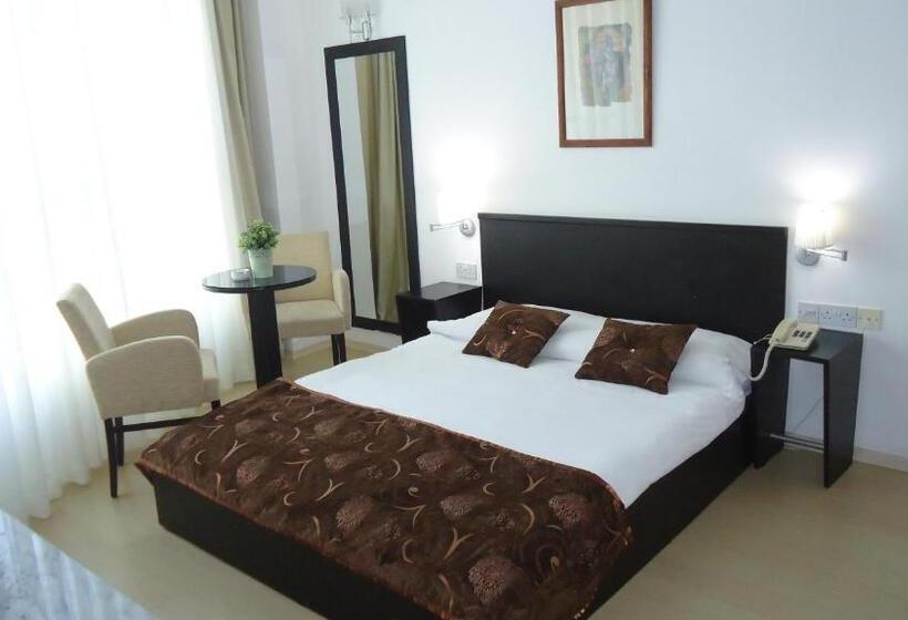 סוויטה, Ada Beach Hotel