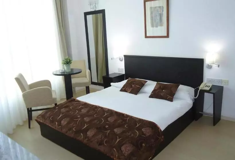 سوییت, Ada Beach Hotel