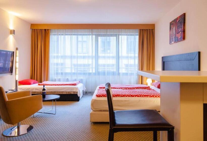 Студия Стандарт, City Gardens Hotel & Wellness