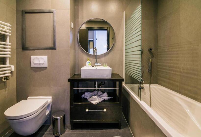 Апартаменты 1 Спальня, City Gardens Hotel & Wellness