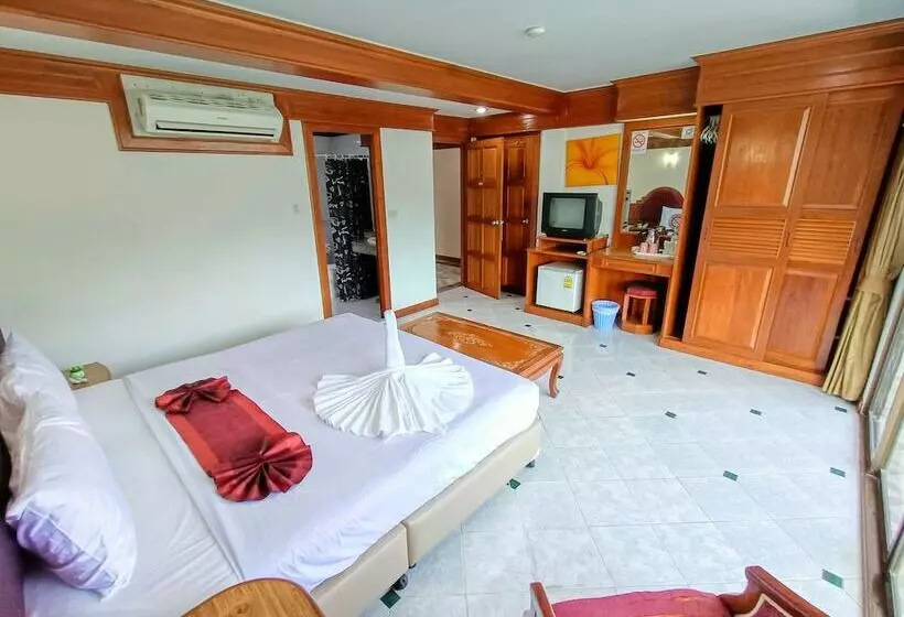 Deluxe-huone Parveke, Black Pearl Patong Beach
