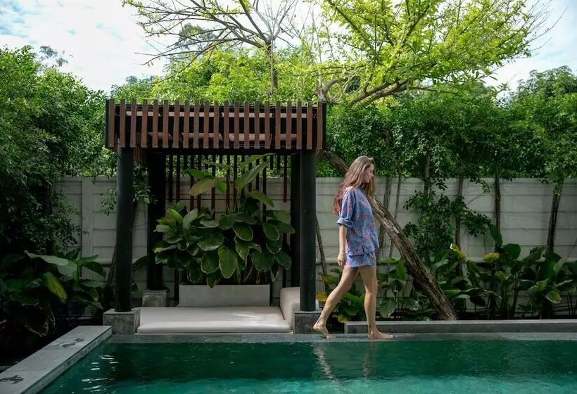Suite with Pool, Cape Nidhra