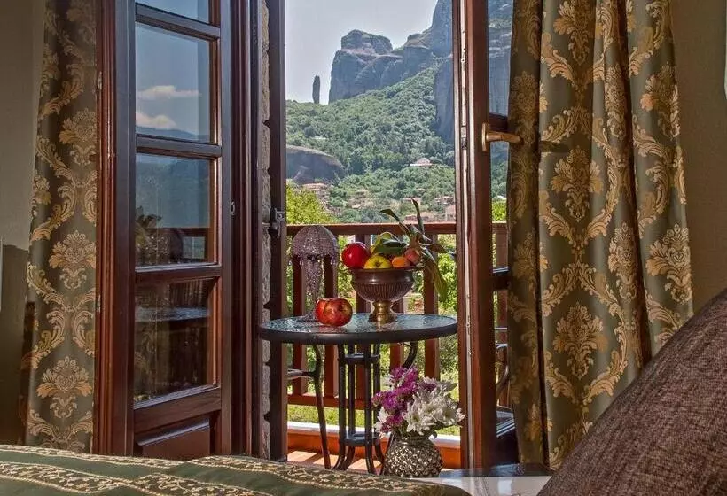 スタンダードトリプルルーム, Doupiani House