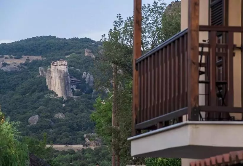 スタンダードシングルルーム, Doupiani House