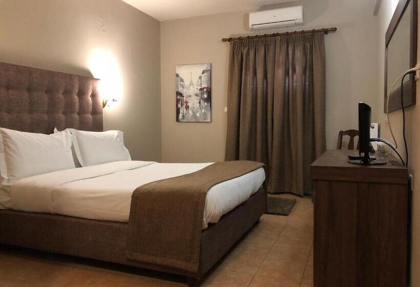 １階のスタンダードルーム, Doupiani House