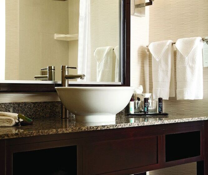 장애인을 위한 스위트, Embassy Suites Ontario Airport