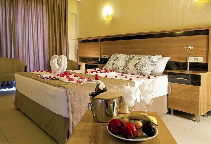 غرفة ديلوكس مطلّة علي البحر, Sirius Mi Hotel Gumuldur