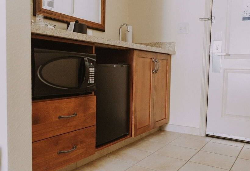 إستوديو قياسى, Hampton Inn & Suites Green River