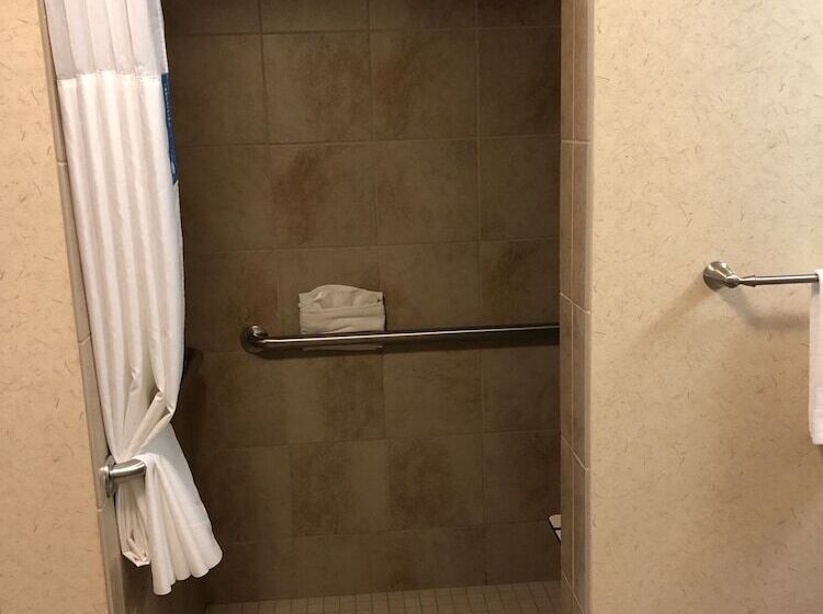 غرفة قياسية, Hampton Inn & Suites Green River