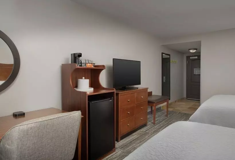 スタンダードルーム, Hampton Inn & Suites Holly Springs