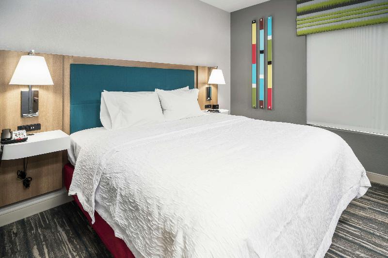 带大床的标准间, Hampton Inn Wilson Downtown