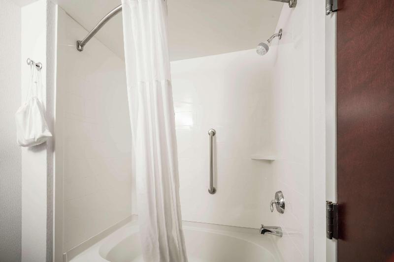 جناح سرير كينج, Hampton Inn Wilson Downtown