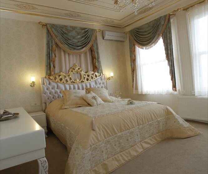 اتاق خانوادگی, Hhk