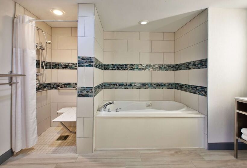 جناح لذوى الاحتياجات الخاصة, Hilton Garden Inn Dayton Beavercreek