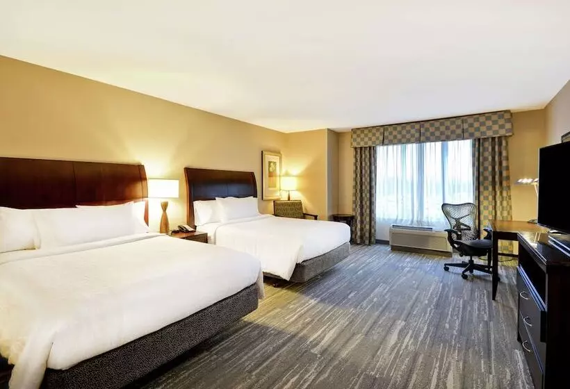 ２ダブルベッドのスタンダードルーム, Hilton Garden Inn Ridgefield Park