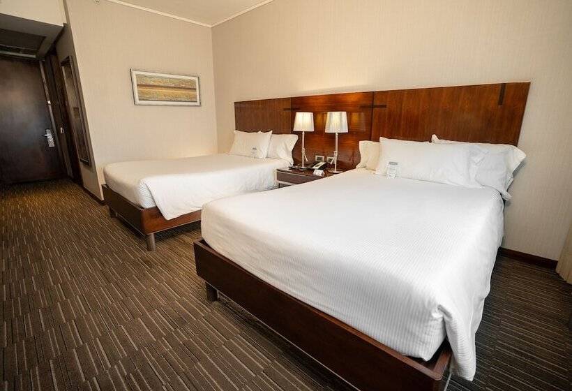 اتاق استاندارد با 2 تخت دوبل, Hilton Garden Inn Santiago Airport
