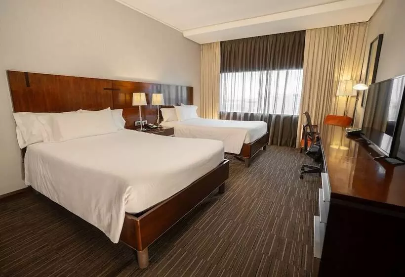 اتاق استاندارد با 2 تخت دوبل, Hilton Garden Inn Santiago Airport