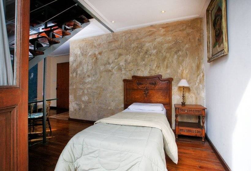 اتاق استاندارد سه نفره, La Fresque