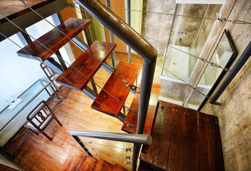 اتاق استاندارد سه نفره, La Fresque