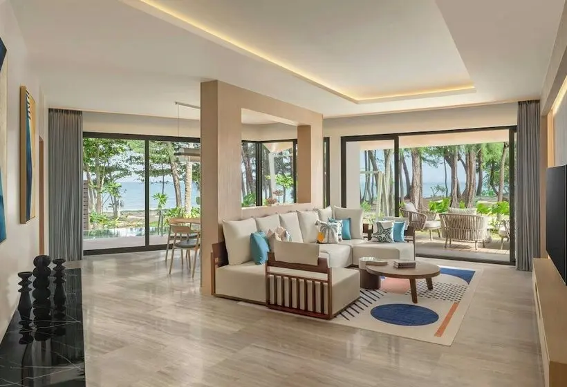 2 Bedrooms Suite Sea View, Le Méridien Phuket Mai Khao Beach Resort