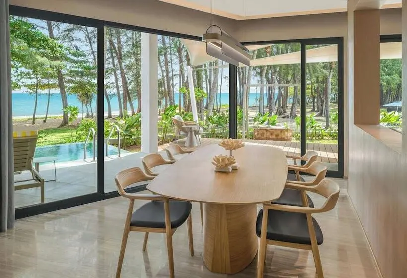 2 Bedrooms Suite Sea View, Le Méridien Phuket Mai Khao Beach Resort