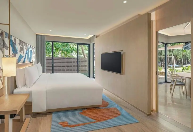 2 Bedrooms Suite Sea View, Le Méridien Phuket Mai Khao Beach Resort