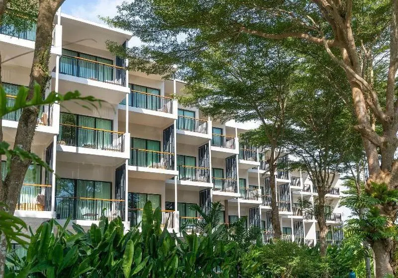 キングサイズベッドのスイートルーム, Le Méridien Phuket Mai Khao Beach Resort