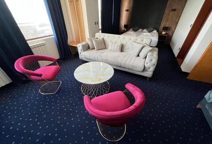 オーシャンビュージュニアスイート, Saint George   Old Nesebar