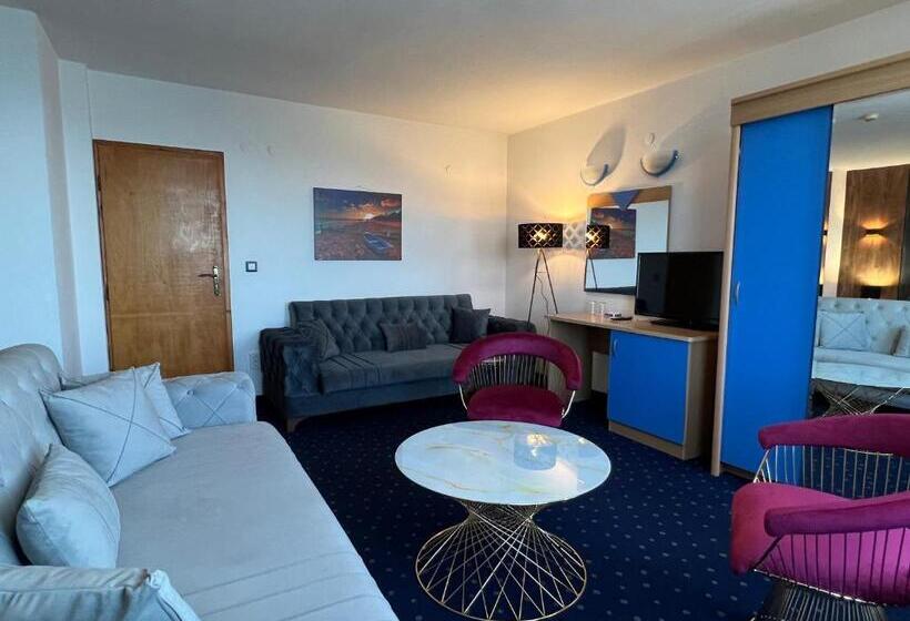 オーシャンビュージュニアスイート, Saint George   Old Nesebar