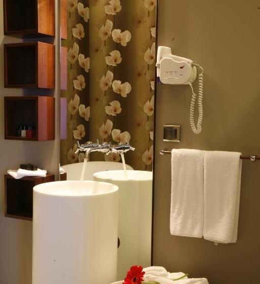 اتاق لوکس, Samm Bistro Spa