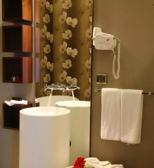 اتاق لوکس, Samm Bistro Spa