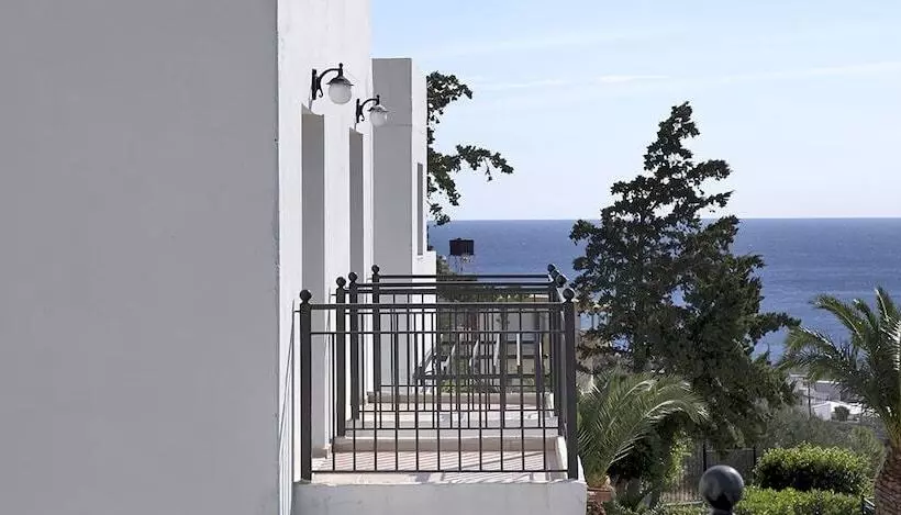 اتاق استاندارد با چشم‌انداز دریا, Mare Village