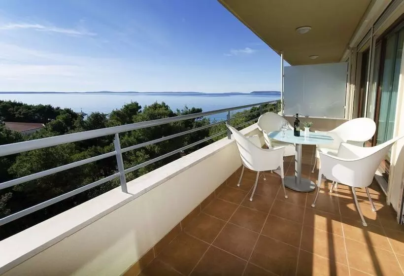 آپارتمان 1 خوابه با بالکن, The Residence Apart