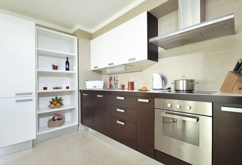 דירה בת חדר שינה 1 עם מרפסת, The Residence Apart