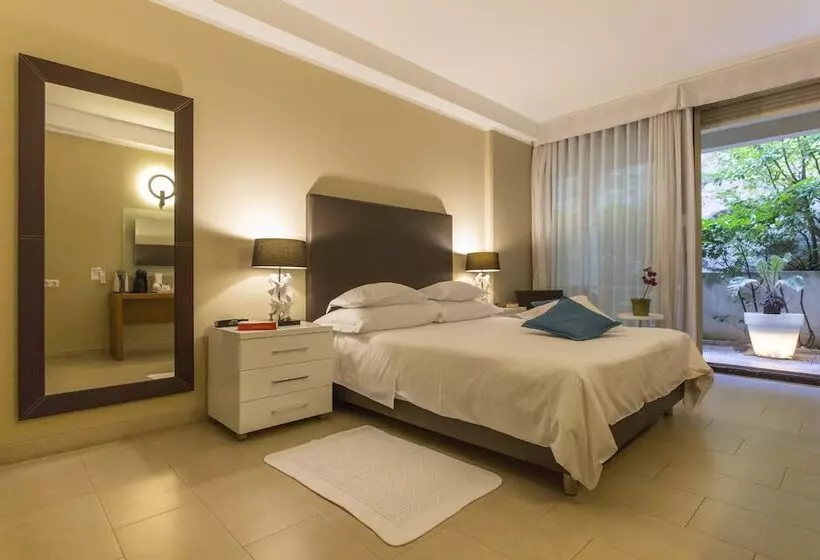 اتاق استاندارد با بالکن, The Residence Apart
