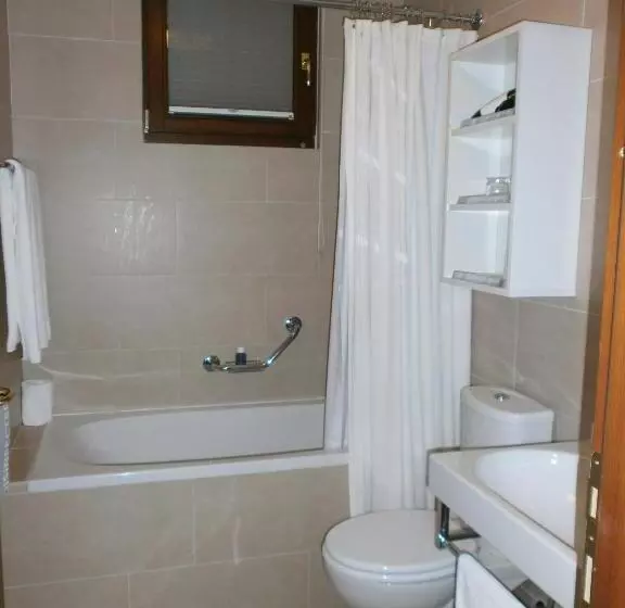 اتاق استاندارد در طبقه همکف, The Residence Apart