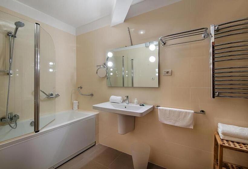 דירת דלוקס 2 חדרי שינה, The Residence Apart